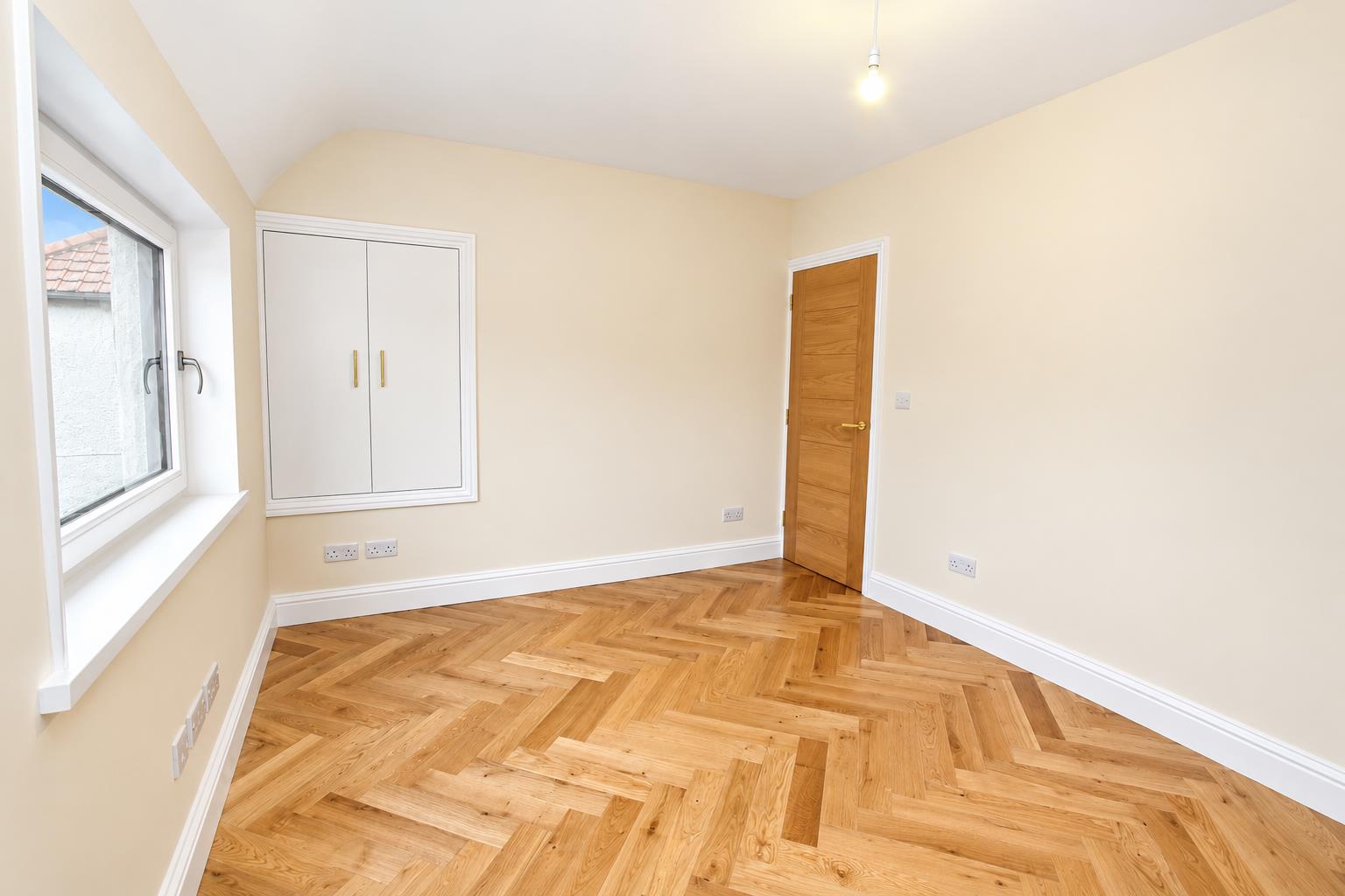 Ridge Road, Sutton